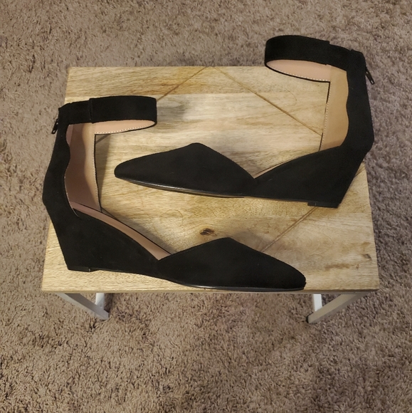 Shoes - Black Wedge